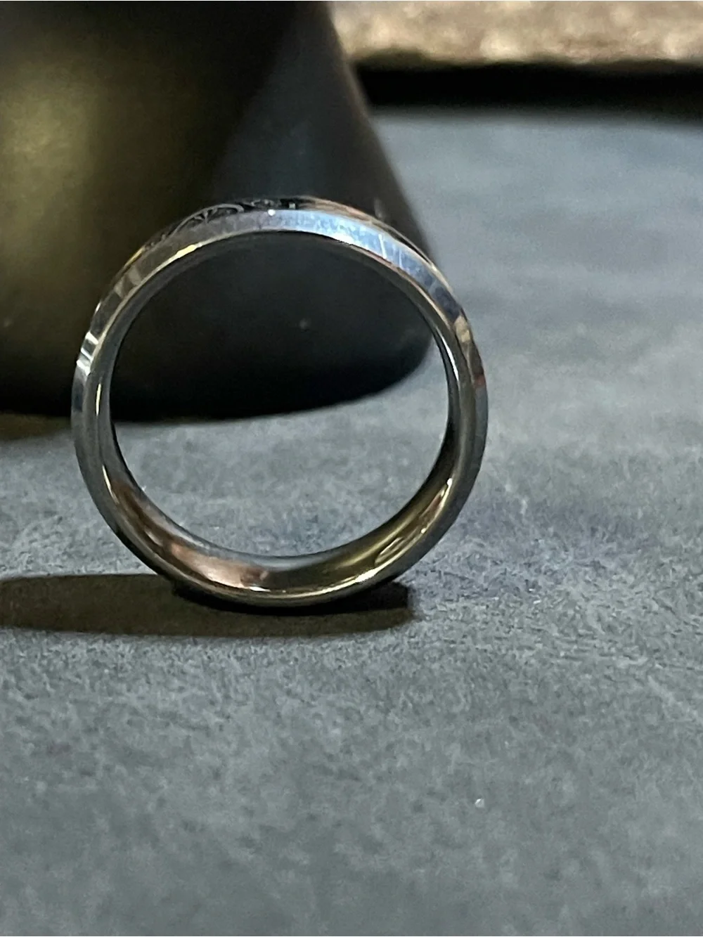 Men’s Sz 11/12 -Premium Tungsten Carbide Beveled Edges ,Scratch Resistant Heavy